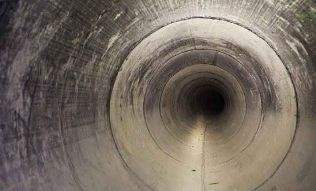 “管道 - 3” 行动:俄军敢死队爬4天管道,攻入库皮扬斯克,打懵守城乌军