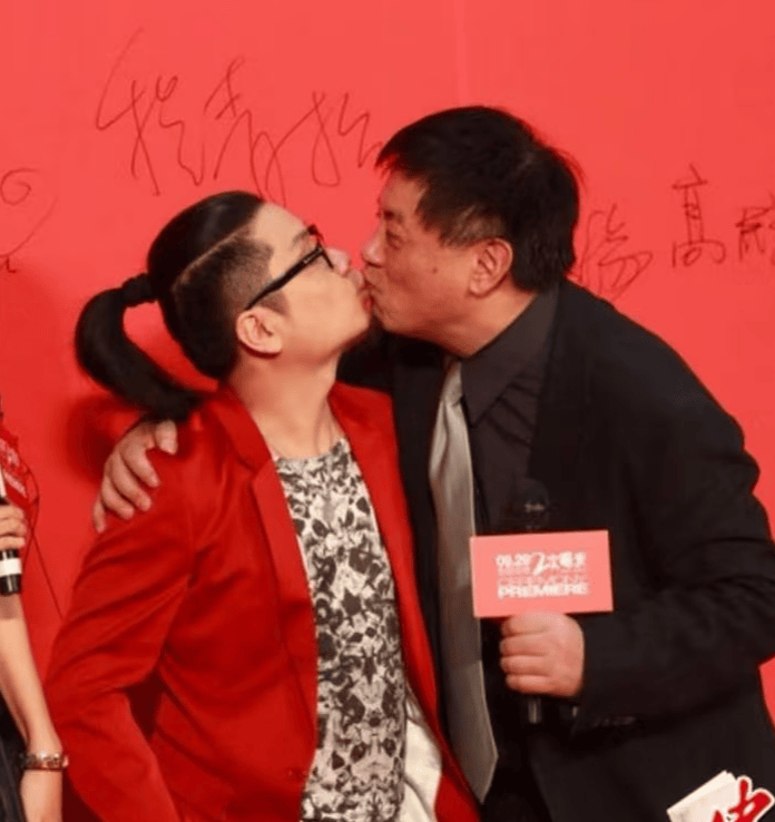 方励发文澄清相关传闻！称不认识于朦胧，否认是同性恋