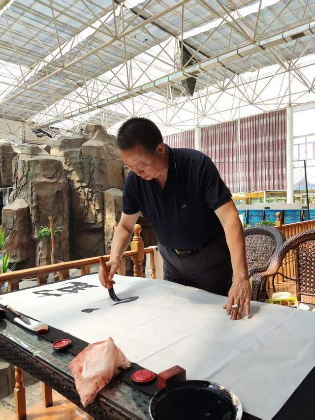 书法家王伟平——雪域书脉的守正与开新