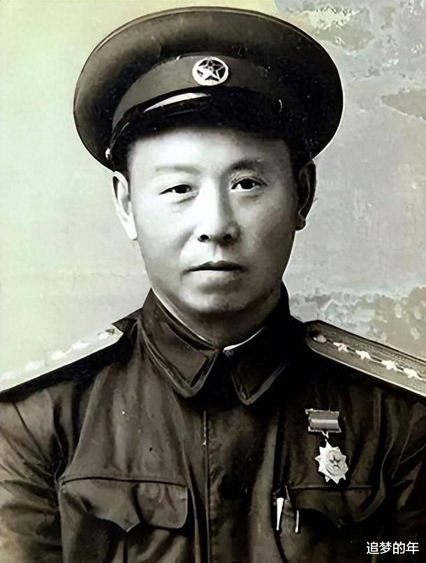 他是原上海警备师师长，76年参与策划武装动乱，晚年仍有师级待遇